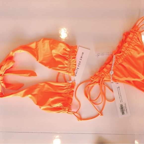 WhiteFox Shock Orange Bikini Set 🍑🍊🧡 - Picture 5 of 6
